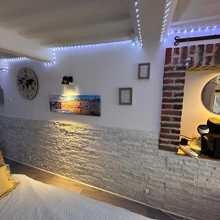 Le Ti Wi Studio En Plein Coeur Du Vieux Bassin Honfleur Eksteriør billede