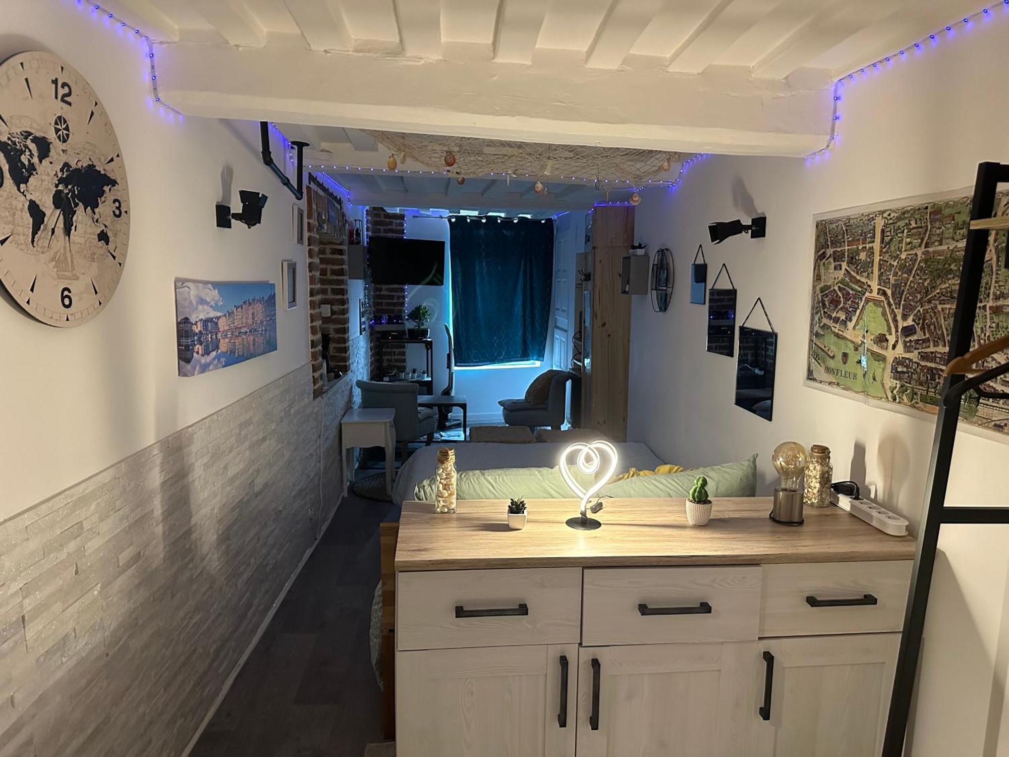 Le Ti Wi Studio En Plein Coeur Du Vieux Bassin Honfleur Eksteriør billede