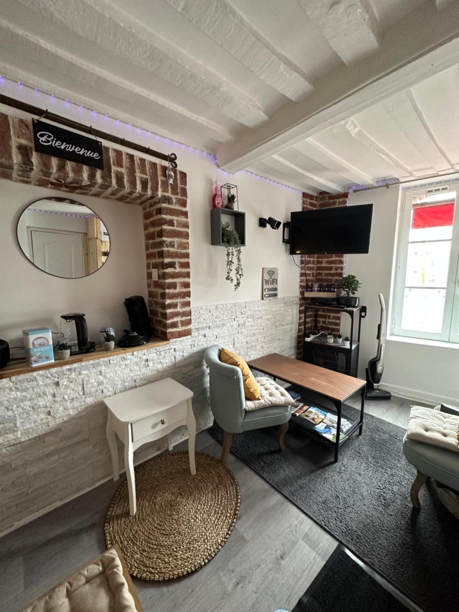 Le Ti Wi Studio En Plein Coeur Du Vieux Bassin Honfleur Eksteriør billede