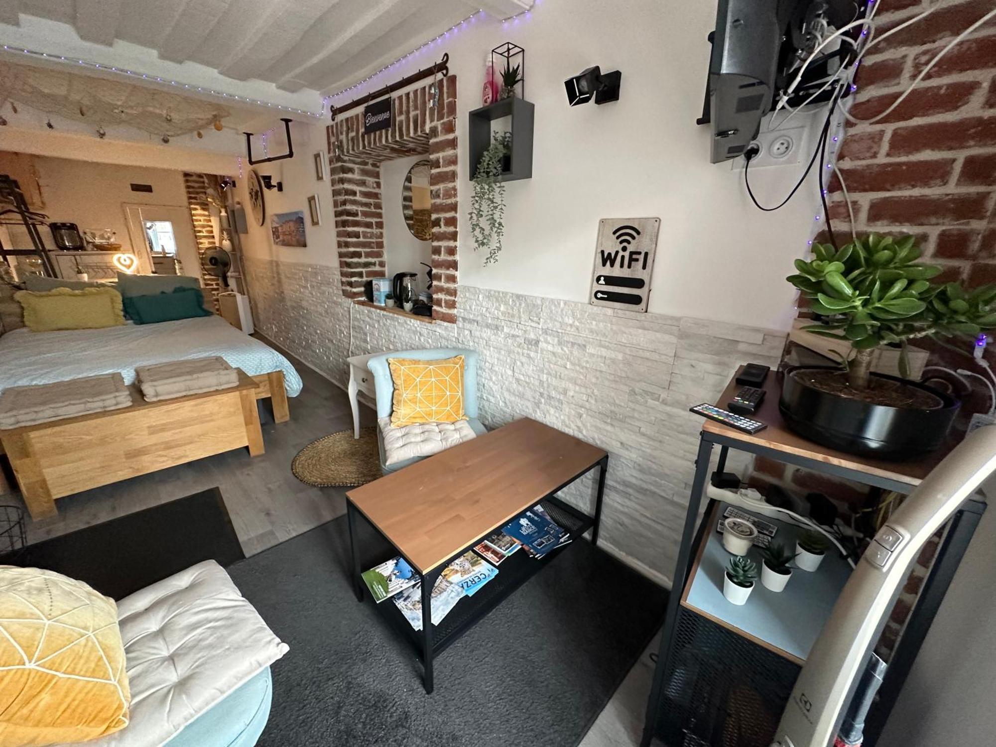 Le Ti Wi Studio En Plein Coeur Du Vieux Bassin Honfleur Eksteriør billede
