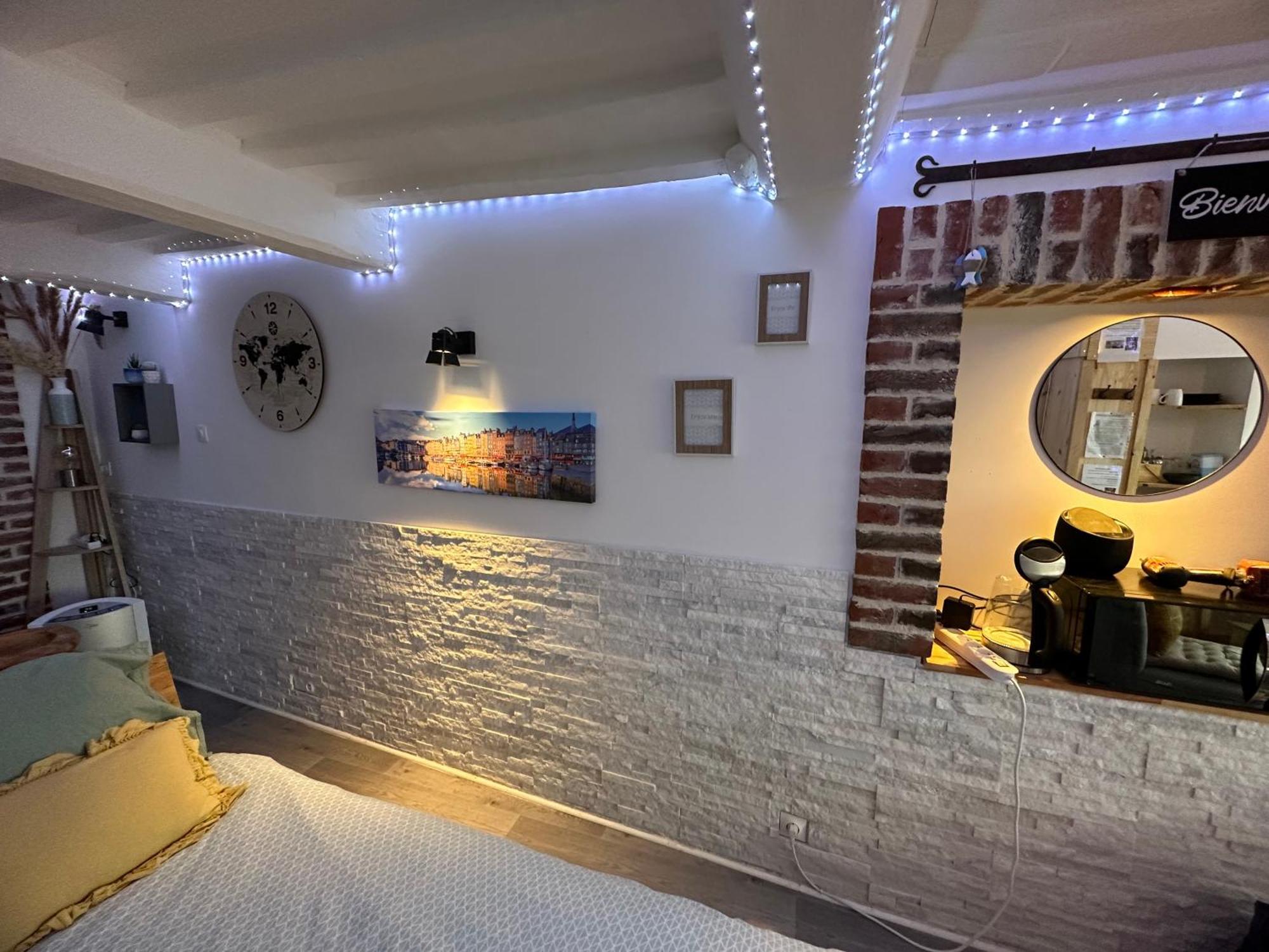Le Ti Wi Studio En Plein Coeur Du Vieux Bassin Honfleur Eksteriør billede